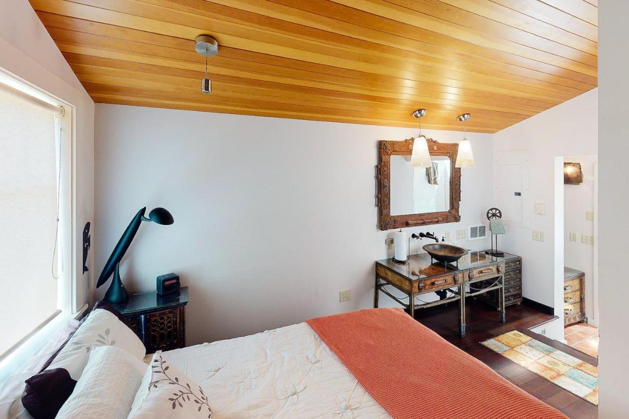 Wecoma Creekside Villa ลินคอล์น ซิตี้ ภายนอก รูปภาพ